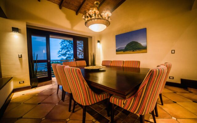 Residencia Pacifico Beach Front