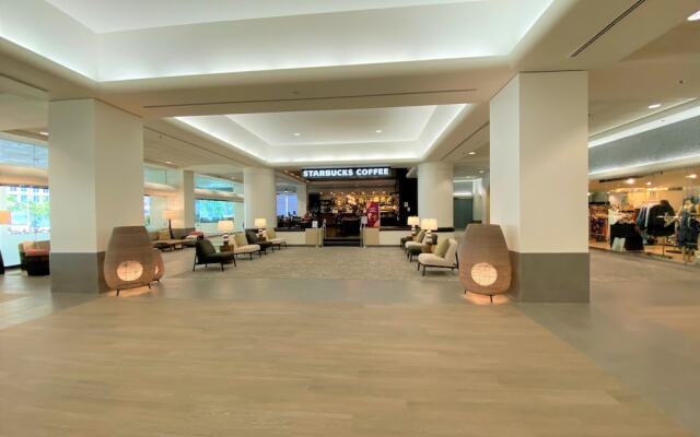 Castle at Ala Moana Hotel