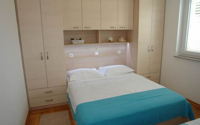 Apartments Petak Novi