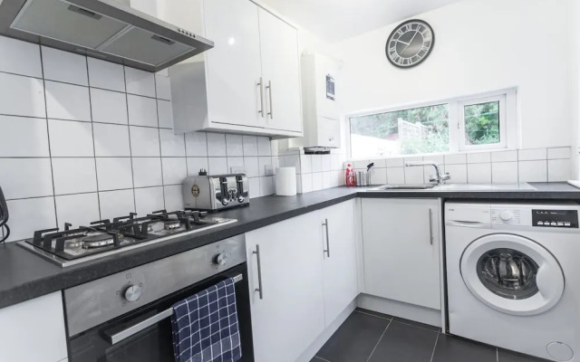 Short Stay Bristol - Foster House
