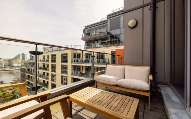 The Riverside Residence - 3bdr Flat With Balcony