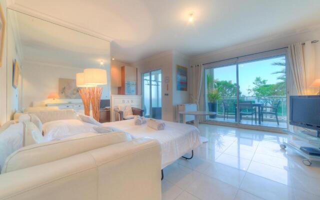 IMMOGROOM - Sea view - Terrace- Swimming-Pool - 1 min from the beach