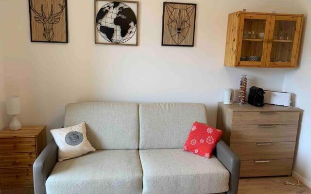 Studio chaleureux et ensoleillé !