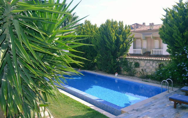 Alacati Yamac Evi Butik Otel