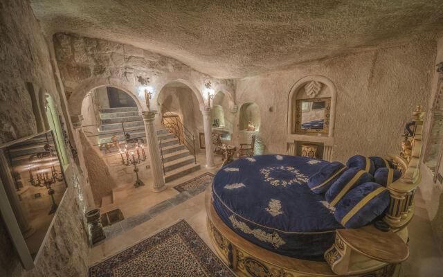 Elika Cave Suites & Spa