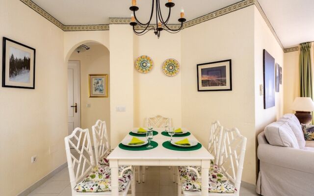 Delightful Penthouse with Sea View in Club Caronte Ref 123