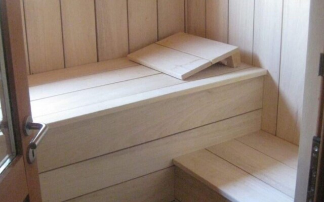 Luxurious Holiday Home in Heyd Durbuy with Sauna And Pool