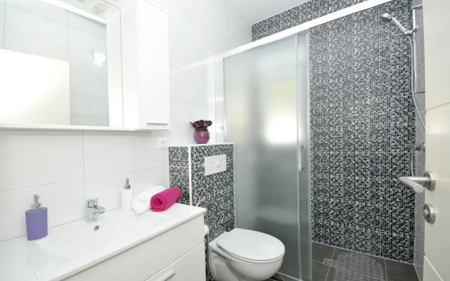 Luxury Villa Rooftop Pool !avbl in Season