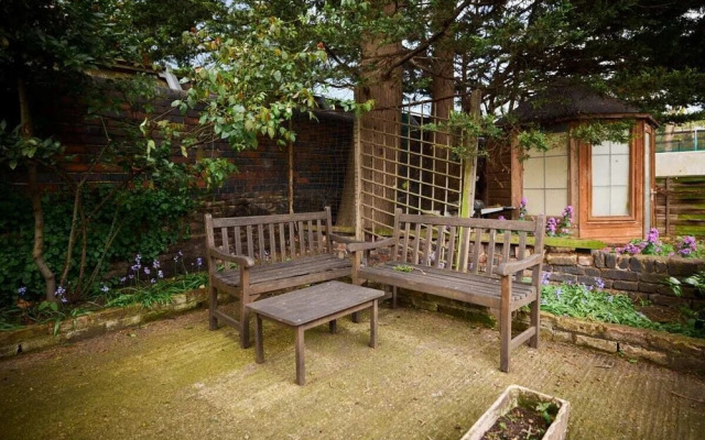 The Earl's Court Hideout - Lovely 4bdr House With Garden