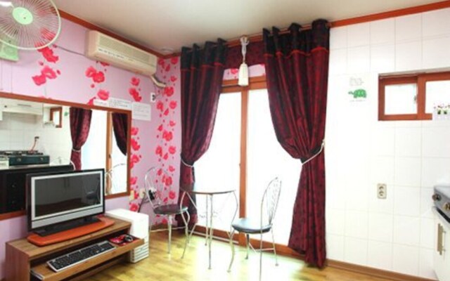 Muju Imperial Family Pensiion