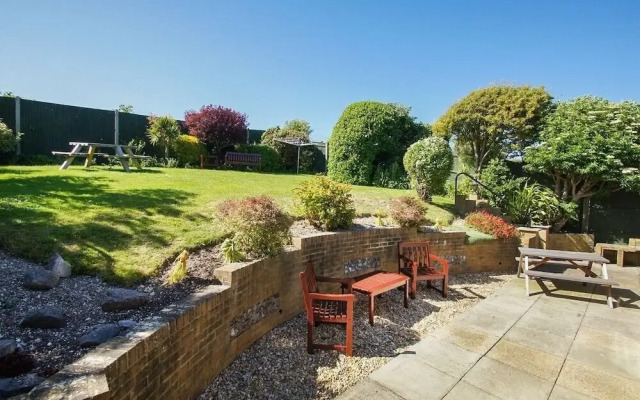 Dean Court Lodge