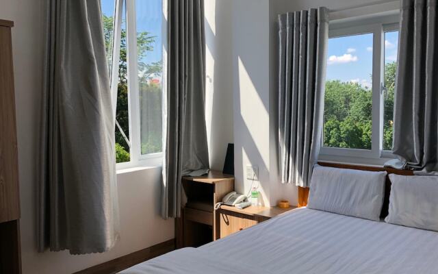 Anh Phat Hotel by ZUZU