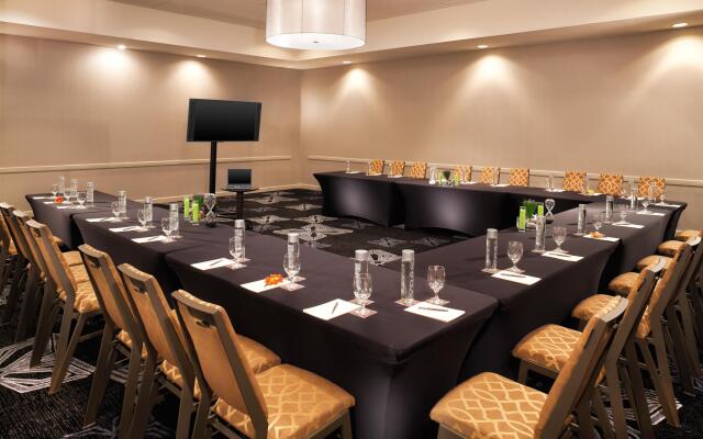 Sheraton Suites Chicago O'Hare