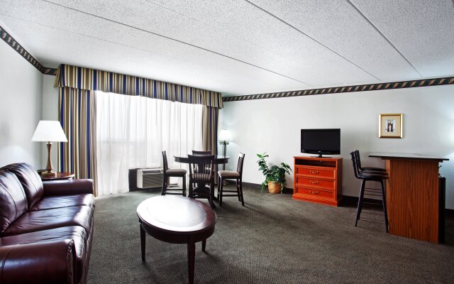 Holiday Inn Rockford, an IHG Hotel