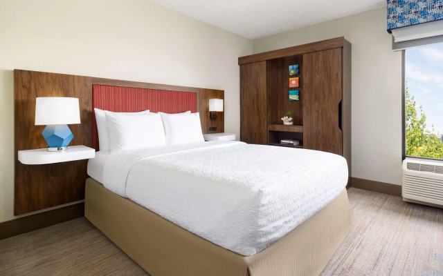 Hampton Inn Long Island/Islandia
