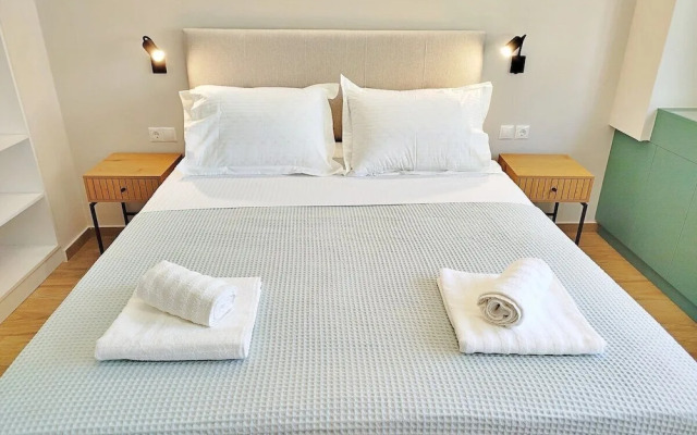 Tsak0ne Apt Near Monastiraki Sights Shops
