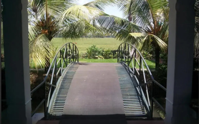 Riverine Resort