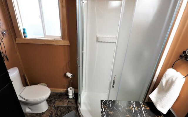 Mountain Air Retreat - 3 Br Cabin