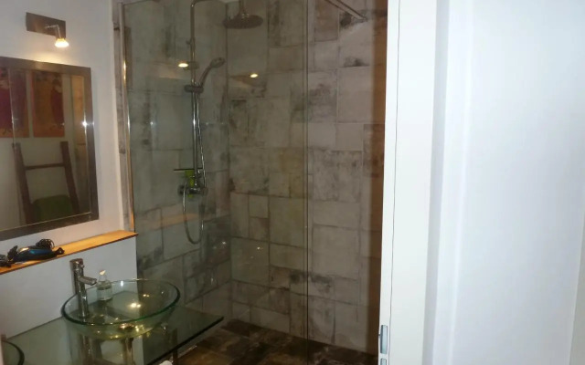 appartement les pieds dans l'eau dans résidence de standing
