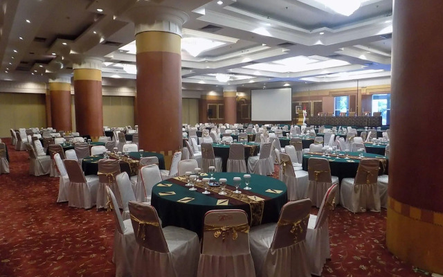 Mega Anggrek Hotel & Convention