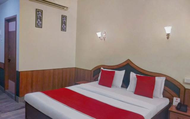 Hotel Rathod Suites By OYO Rooms