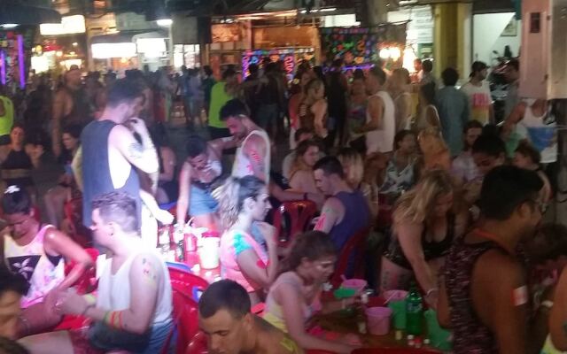 Om Ganesh Hostel - Adults Only