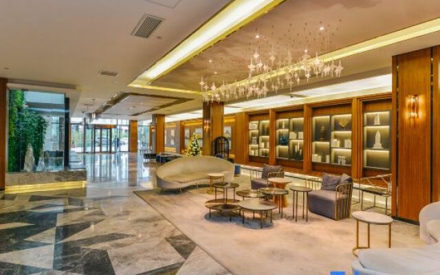 Orange Hotel (Shanghai Hongqiao National International Exhibition Center)