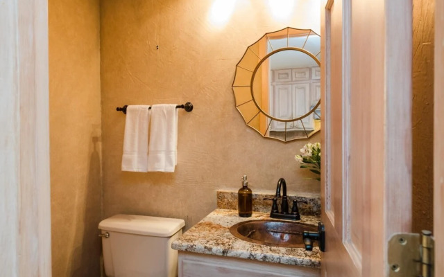 Four O Clock Rd - Rover