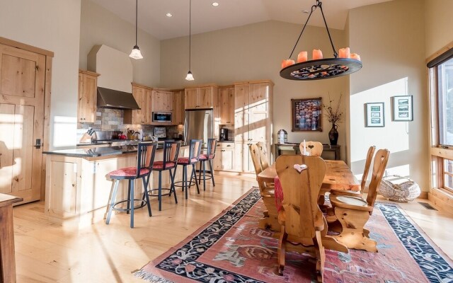 Angani Way Town102 - 3 Br Condo