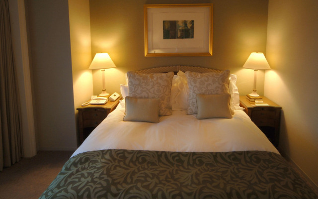 Yokohama Royal Park Hotel