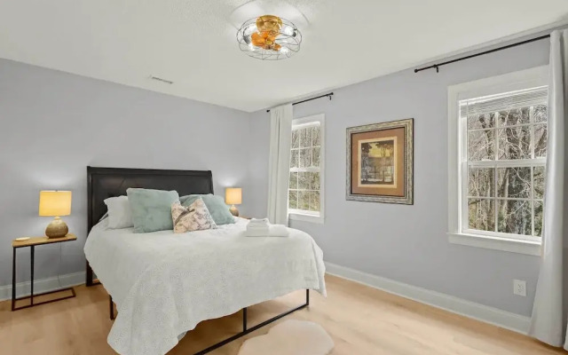 8 Mi to Sugar Mountain Resort: Seven Devils Home