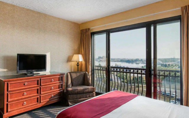 Shoreline Inn & Conference Center, Ascend Collection