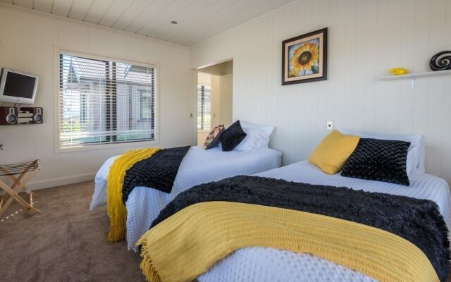 Flemington Lake View Bed  Breakfast