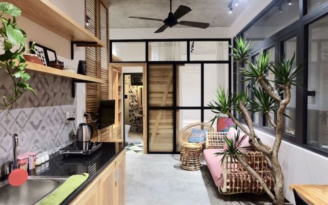 Uri House