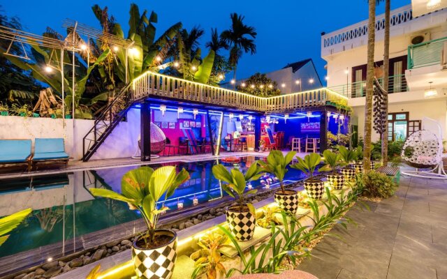 Sunny Riverside Homestay