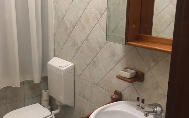 Santi Apostoli Venice Apartment