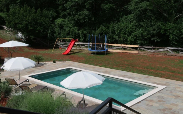 Korina Labin in Labin