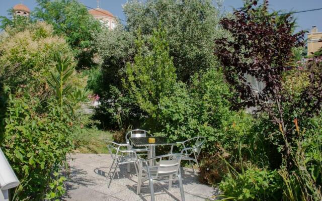 Anadora 2: Hospitable stone house with yard