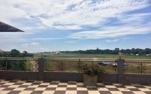 Runway Suites
