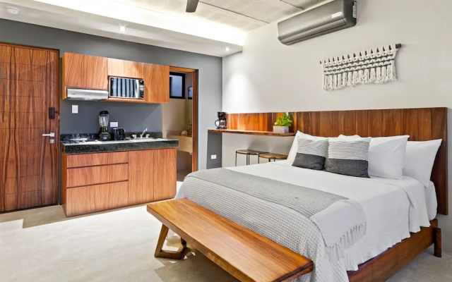 Searena Boutique Condos - Adults Only