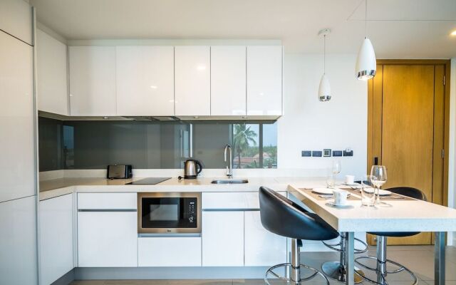 Oceanstone Resort by Lofty