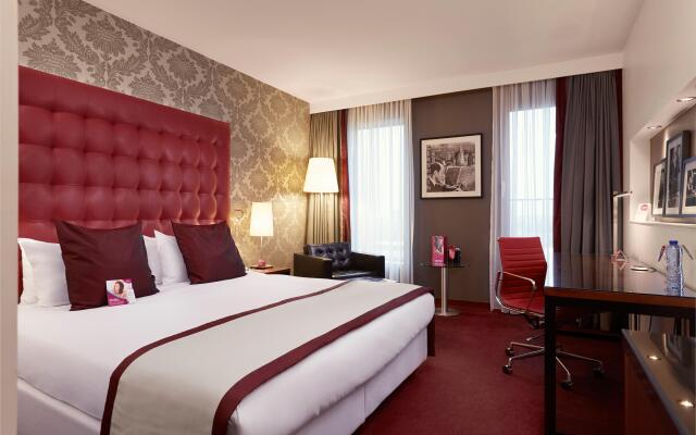 Crowne Plaza Amsterdam South, an IHG Hotel