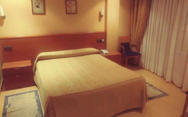 Hotel Orly