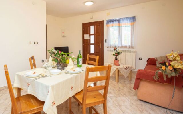 Kristina Laginji in Laginji