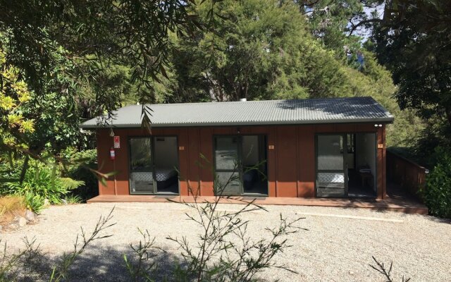 Kanuka Ridge Lodge and Backpackers