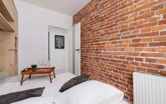 Krakow Stylish Apartment by Renters