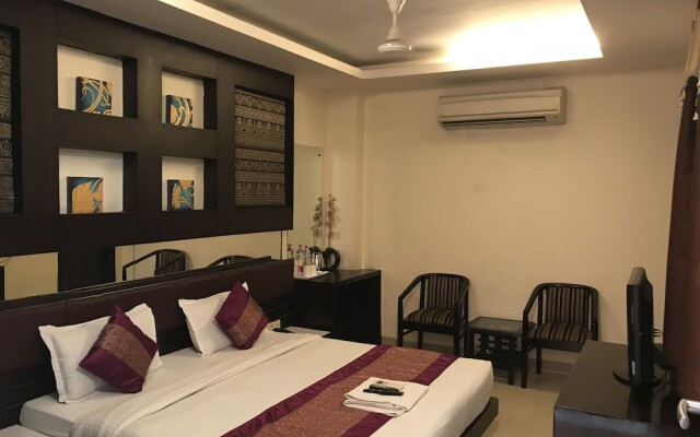 Nandkartar Suites