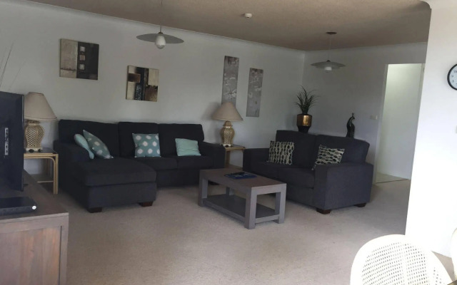 Pacific Regis Apartments