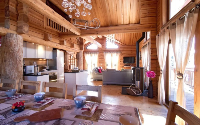 Chalet With a Fireplace at 500m From ski Lift