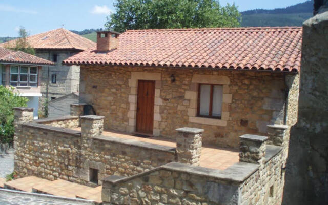 La Casa Vieja De Alceda